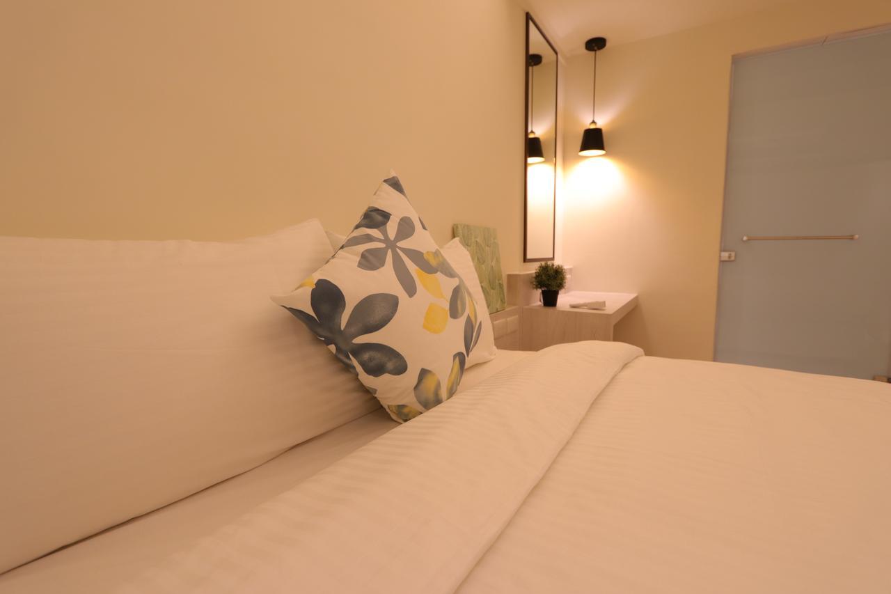 Flora Inn Tainan Bagian luar foto