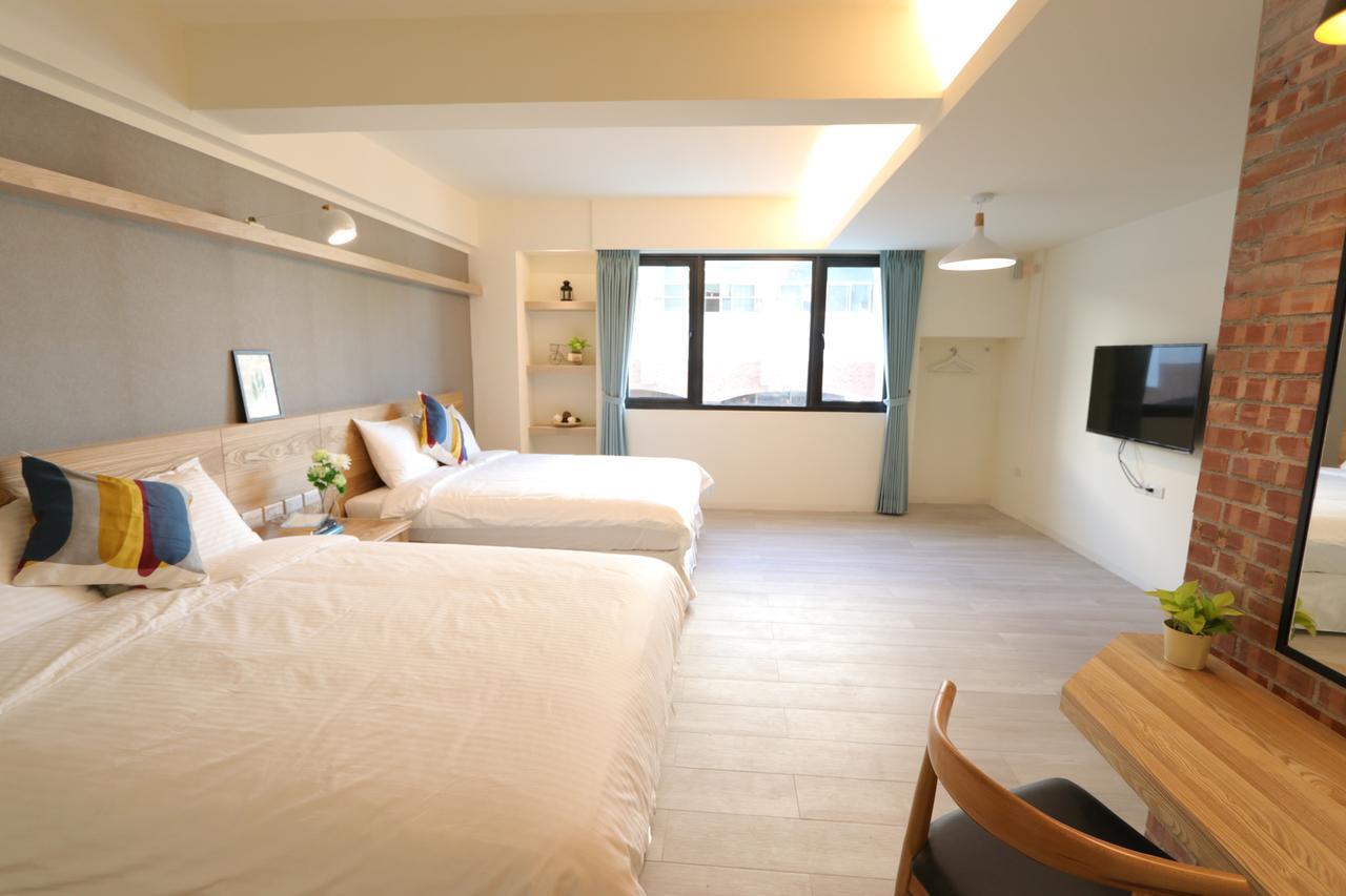 Flora Inn Tainan Bagian luar foto