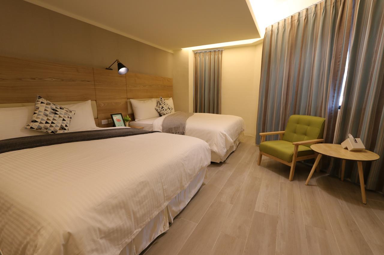 Flora Inn Tainan Bagian luar foto