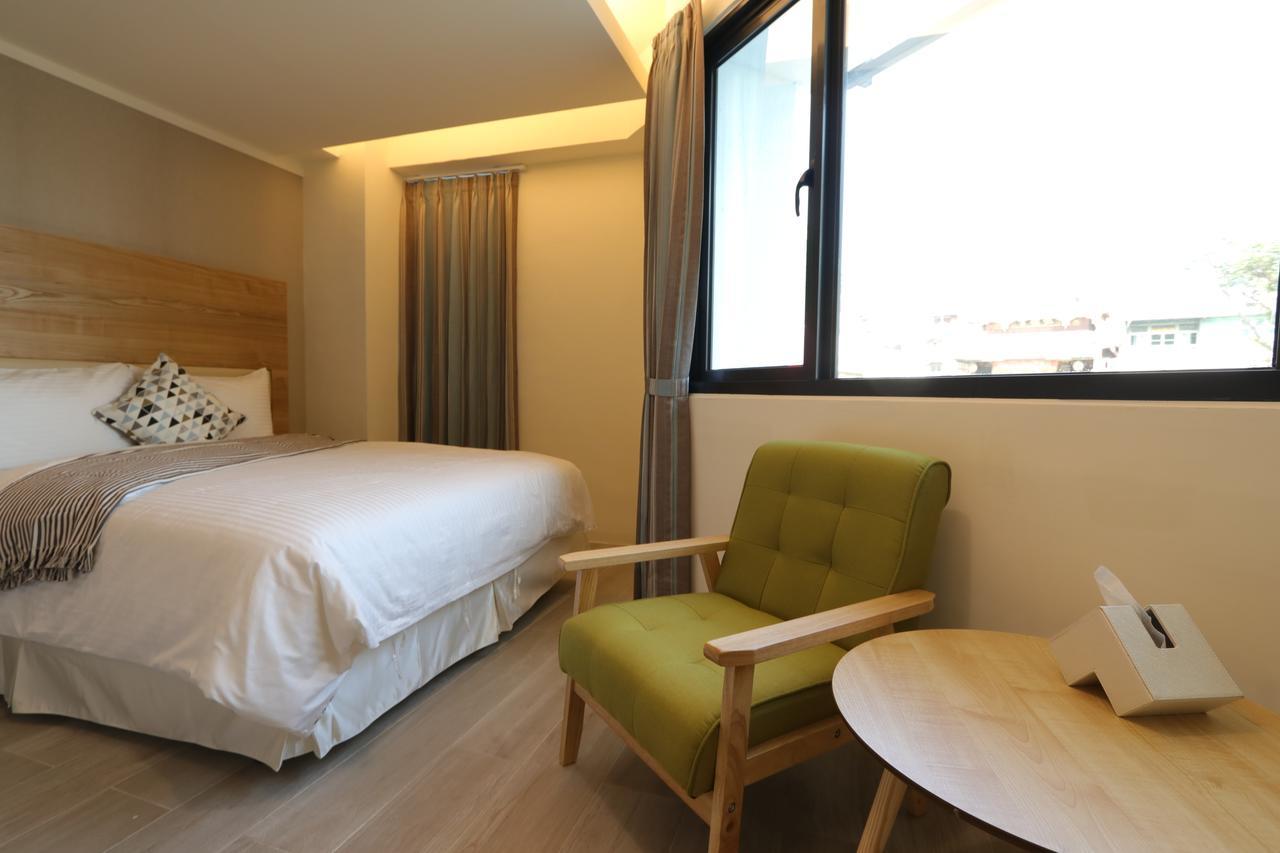 Flora Inn Tainan Bagian luar foto