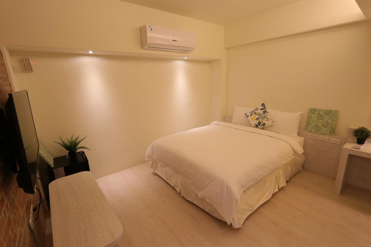 Flora Inn Tainan Bagian luar foto