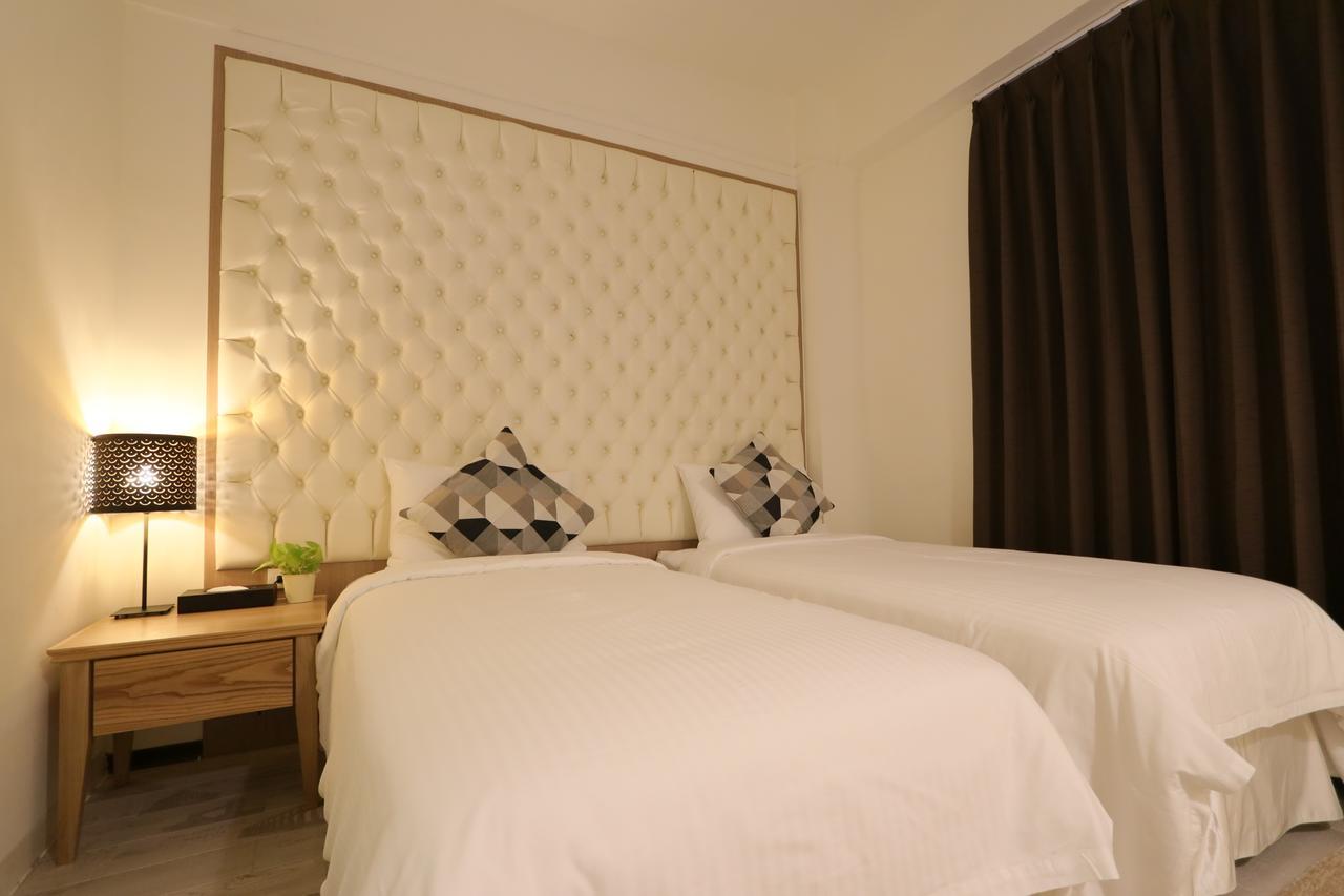Flora Inn Tainan Bagian luar foto