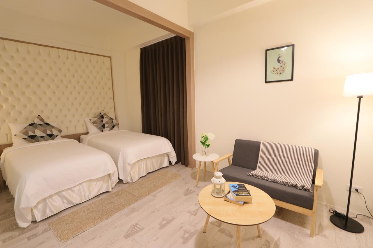 Flora Inn Tainan Bagian luar foto