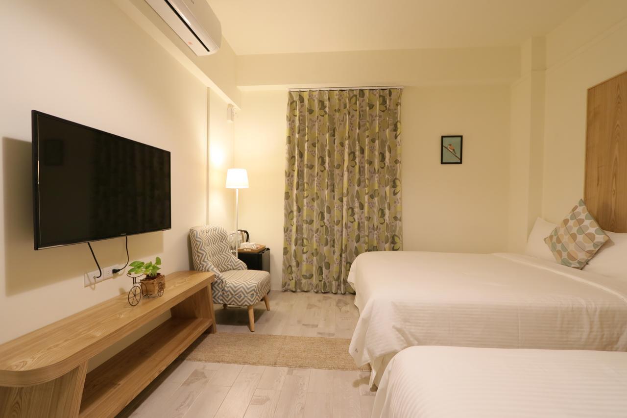 Flora Inn Tainan Bagian luar foto